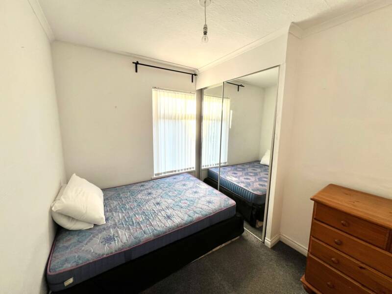 16 Enid Drive, Belfast  ,  BT5 6EN Northern Ireland