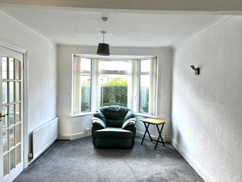 16 Enid Drive, Belfast  ,  BT5 6EN Northern Ireland