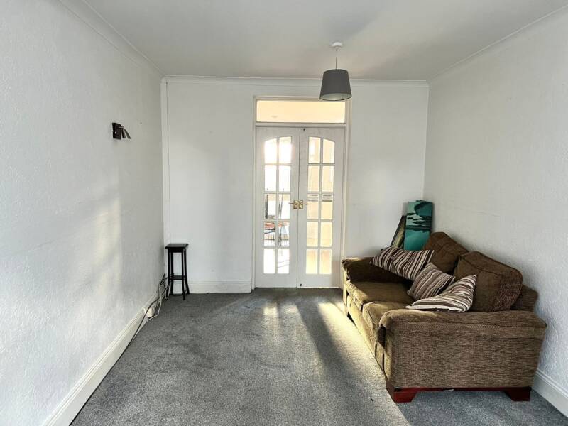 16 Enid Drive, Belfast  ,  BT5 6EN Northern Ireland
