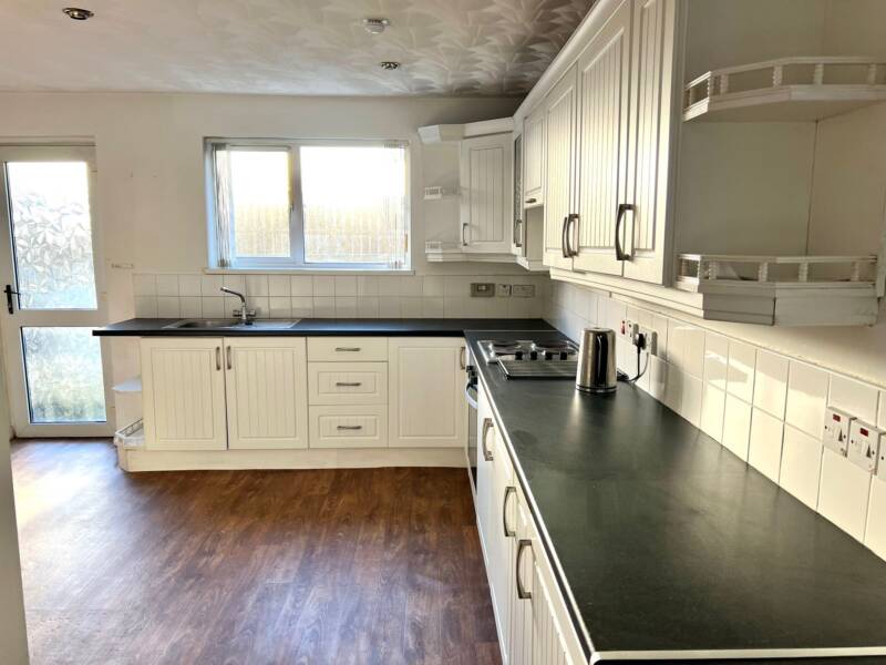 16 Enid Drive, Belfast  ,  BT5 6EN Northern Ireland