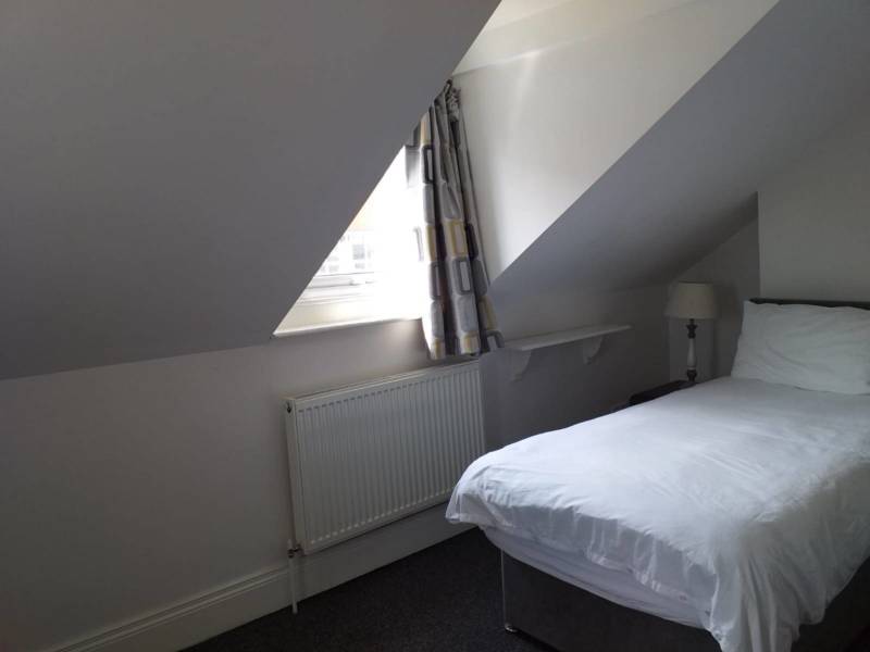 4a Bloomfield Avenue, Belfast, ,  BT5 5AD Northern Ireland