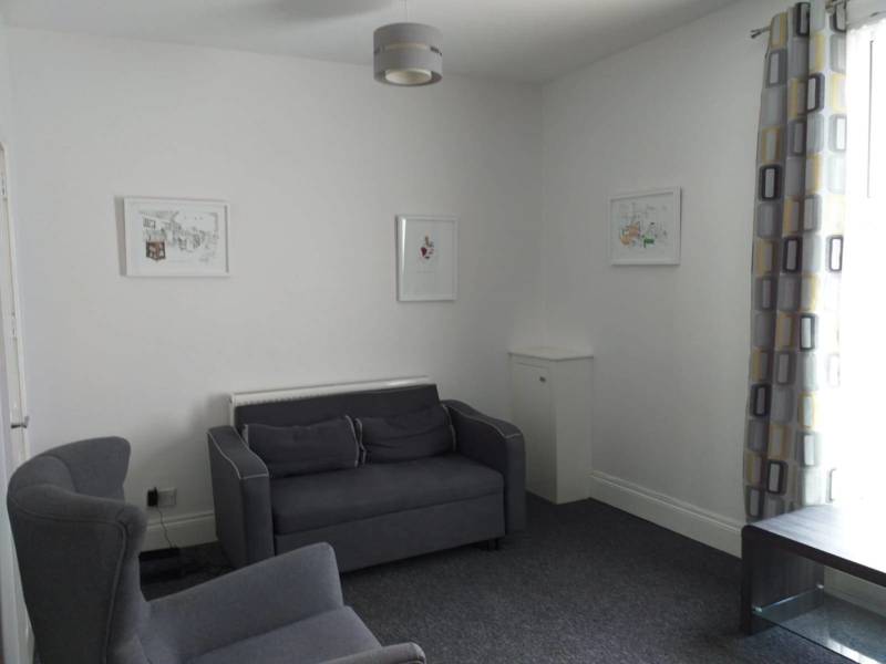 4a Bloomfield Avenue, Belfast, ,  BT5 5AD Northern Ireland