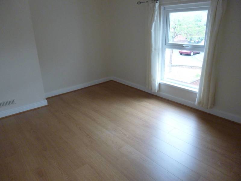 28 Hills Avenue, Belfast, ,  BT4 1LR Northern Ireland