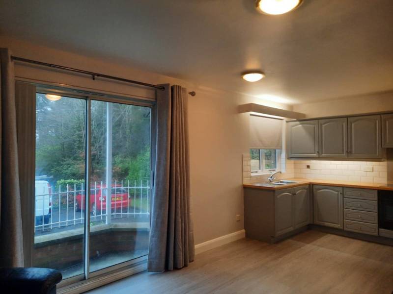 14 Kings Manor, Belfast  ,  BT5 6PP Northern Ireland