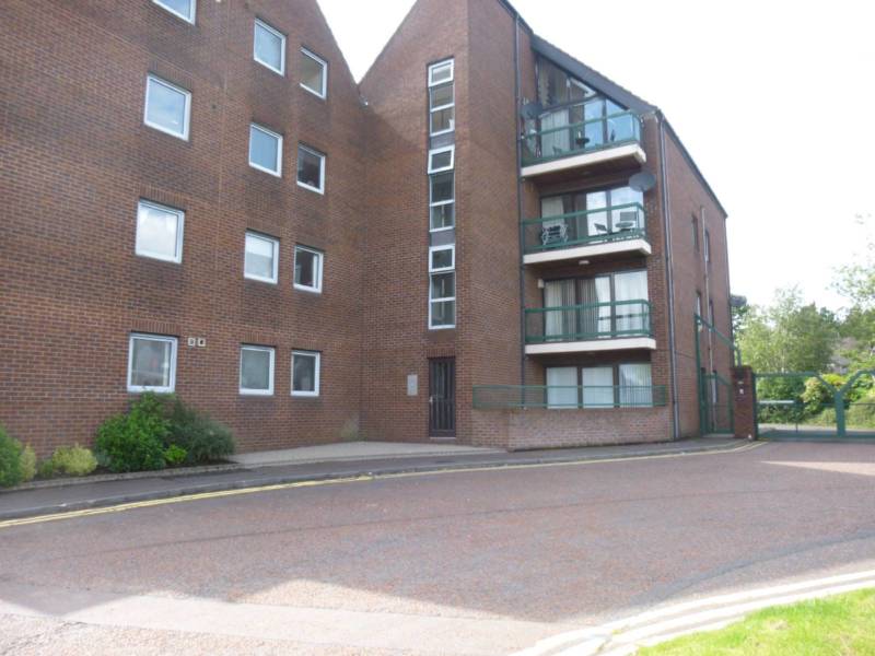 12 Balmoral Court, Belfast  ,  BT9 7GR