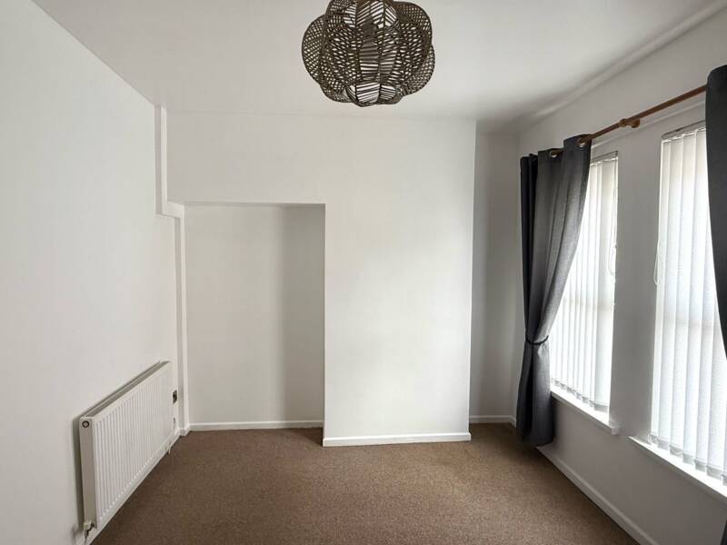 25 Moorfield Street, Belfast, ,  BT5 5BY Northern Ireland