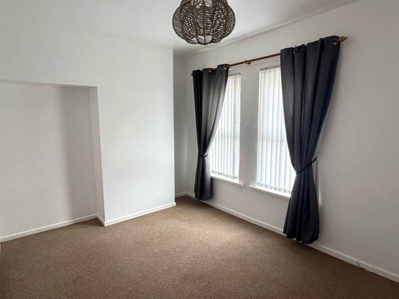 25 Moorfield Street, Belfast, ,  BT5 5BY Northern Ireland