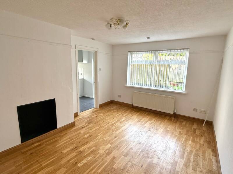 46 Brooklands Gardens, Dundonald  ,  BT16 2PQ Northern Ireland
