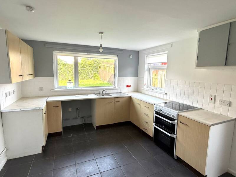 46 Brooklands Gardens, Dundonald  ,  BT16 2PQ Northern Ireland