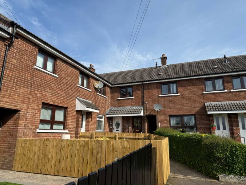 46 Brooklands Gardens, Dundonald  ,  BT16 2PQ Northern Ireland