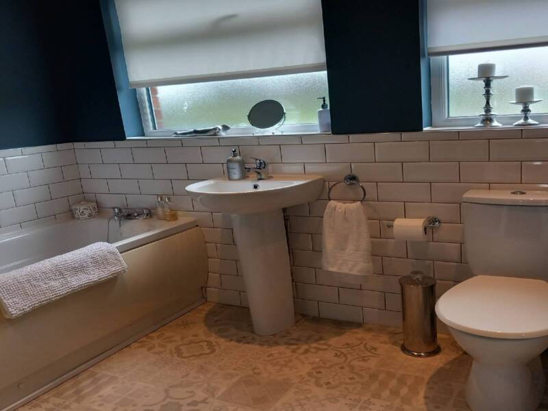 17 Thornleigh Gardens, Bangor  ,  BT20 4NW Northern Ireland