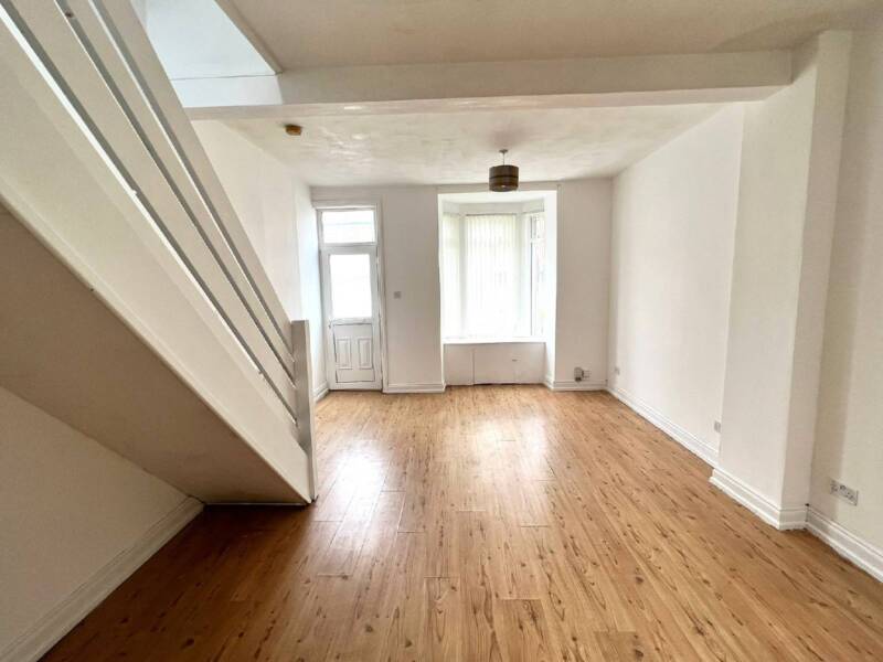 82 Mountcollyer Avenue, Belfast, ,  BT15 3DR Northern Ireland