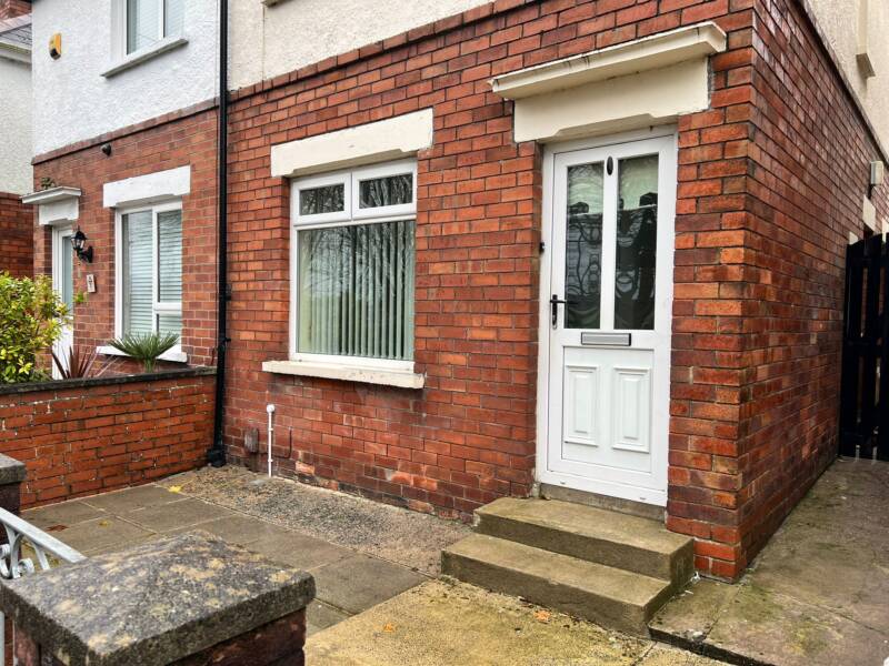 16 Dunraven Gardens, ,  BT5 5LG