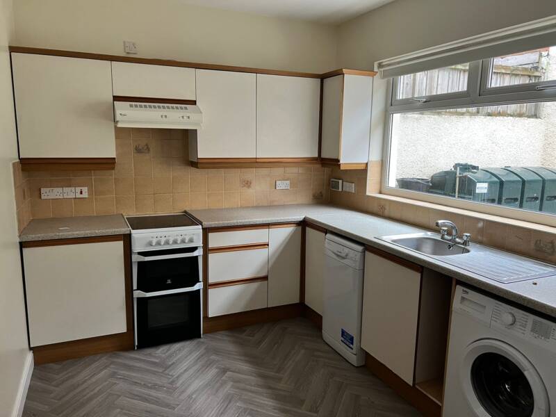 16 Dunraven Gardens, ,  BT5 5LG