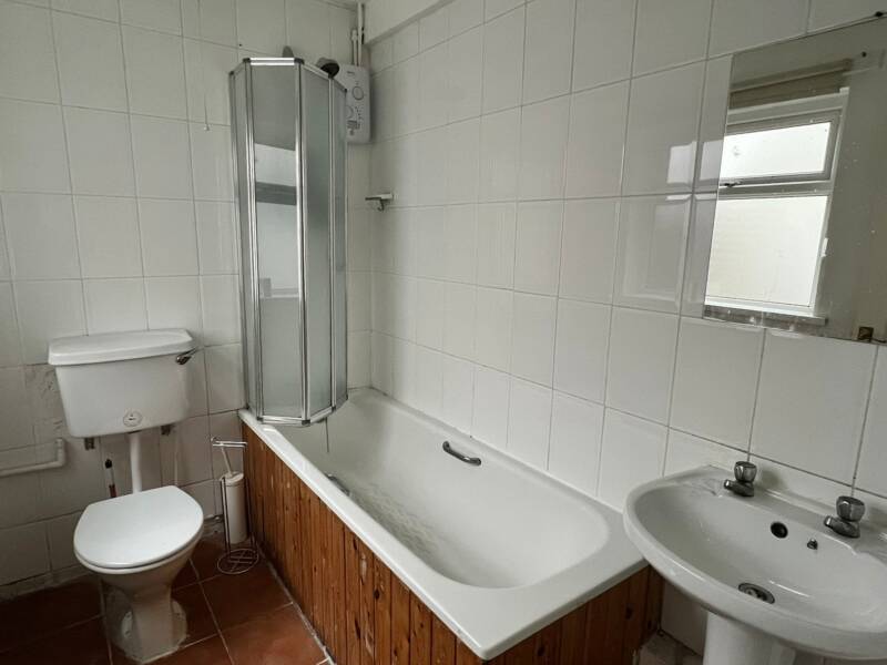 7 Runnymede Drive, Lisburn Road,  BT12 6LZ United Kingdom