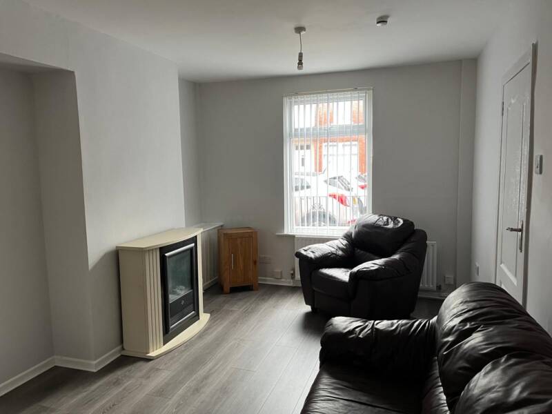 20 Heatherbell Street, Belfast,  BT5 4SP Northern Ireland