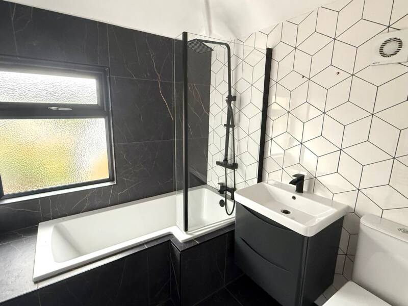 17 Lucerne Parade, Belfast, County Antrim BT9 5FT United Kingdom