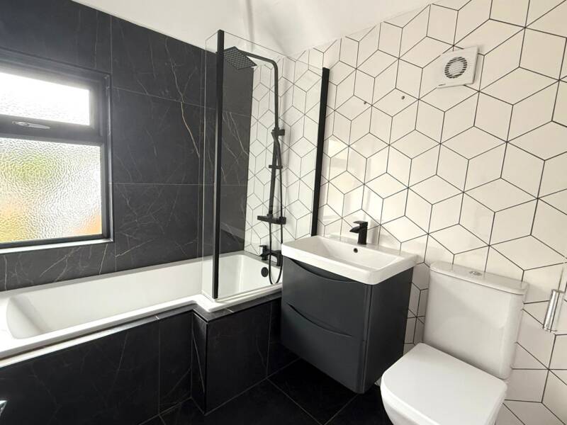 17 Lucerne Parade, Belfast, County Antrim BT9 5FT United Kingdom