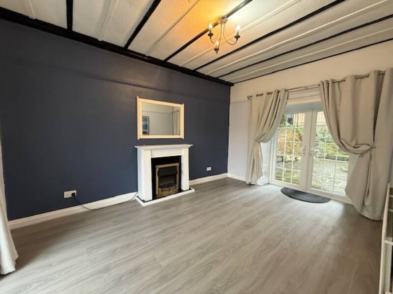 7 Hollymount Court, Belfast, ,  BT10 0HA Northern Ireland