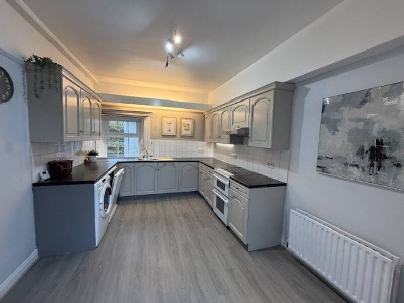 7 Hollymount Court, Belfast, ,  BT10 0HA Northern Ireland